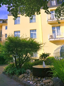 Standard Single Room, Courtyard Area