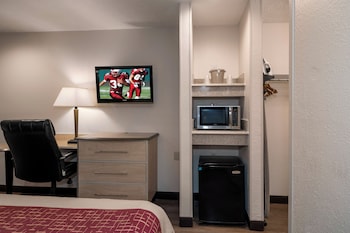 Superior Room, 1 King Bed, Non Smoking, Jetted Tub