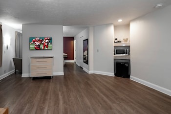 Superior Room, 1 King Bed, Non Smoking (2 Room)
