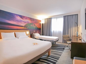 Executive Room, 1 Double Bed with Sofa bed