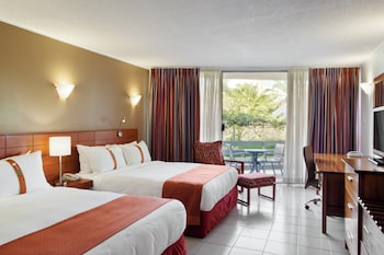 Premium Room, 2 Queen Beds, Balcony, Pool View