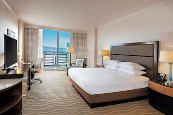 Room, 1 King Bed (High Floor)