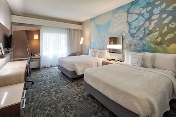 Room, 2 Queen Beds, Hearing Accessible