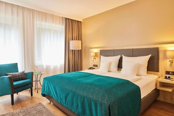 Premium Room, 1 Double Bed, Garden View (Quiet Location)