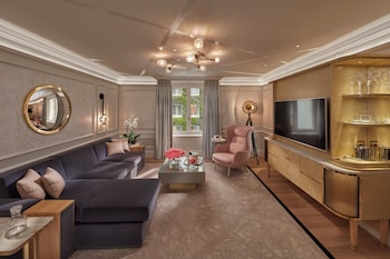 Superior Suite