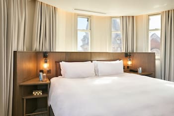 Junior Suite (Newly refurbished)