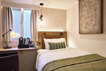 Single Room (Newly refurbished)