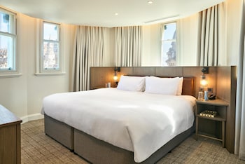 Junior Suite (Newly refurbished)