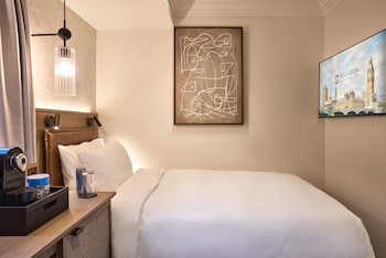 Single Room (Newly refurbished)