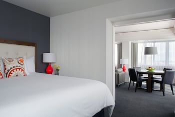Superior Suite, 1 King Bed (Club King Suite)