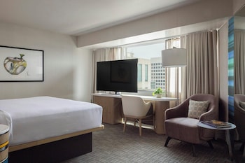 Superior Suite, 1 King Bed with Sofa bed, Mountain/Water View