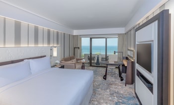 Room, 1 King Bed, Balcony, Sea View