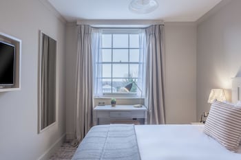 Double Room (Georgian Cosy Double Room)