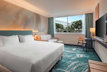 Deluxe Room, 1 King Bed with Sofa bed