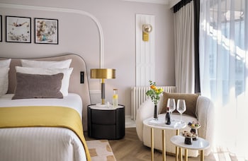 Signature Deluxe Double Room