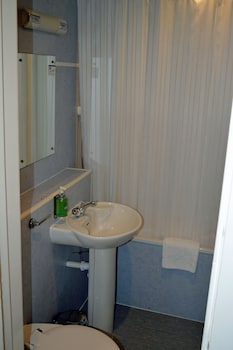 Family Room, 1 Queen Bed, Non Smoking