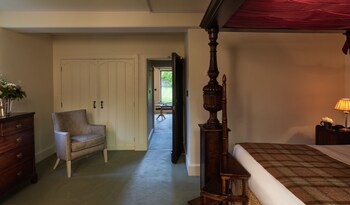 Gatehouse Suite