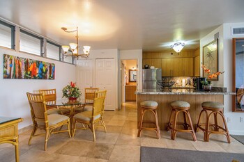 Condo, 1 Bedroom, Oceanfront (Unit 408 ,1Bath)