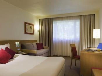 Standard Room, 1 Queen Bed with Sofa bed