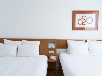 Standard Room, 2 Queen Beds