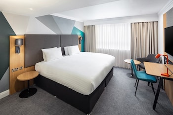 Standard Room, 1 Queen Bed, Accessible