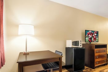 Deluxe Room, 2 Queen Beds, Non Smoking