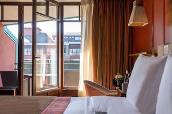 Superior Room, 1 King Bed