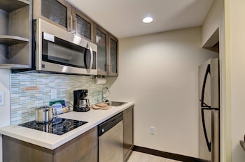 Suite, 1 Bedroom (1 King Bed)