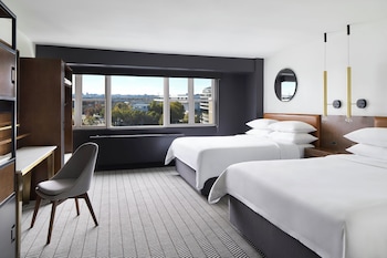 Executive Room, 2 Queen Beds (Hearing Accessible)