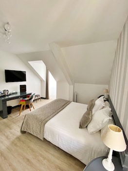 Chambre double mansardee