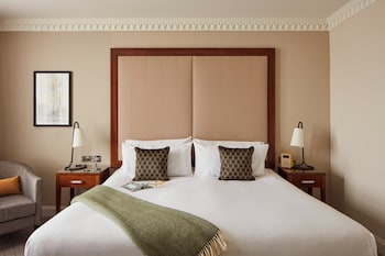 Deluxe Room, 1 King Bed