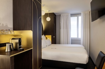 Family Room, Multiple Beds, Non Smoking (Larger Room)