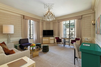 Suite, 1 Bedroom, City View (Fifth Avenue Suite, Butler Service)
