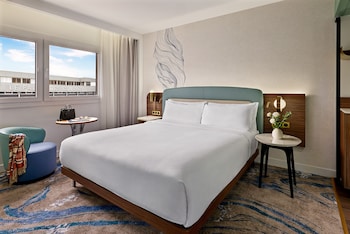 Superior Room, 1 King Bed