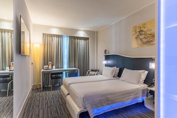 Comfort Room, 2 Twin Beds, Smoking