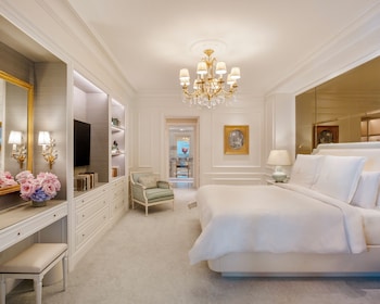 Deluxe Suite, 1 King Bed