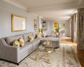 Suite, 1 King Bed, City View (Duplex)