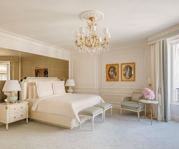 Executive Suite (Two Twin)