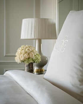Deluxe Suite, 1 King Bed