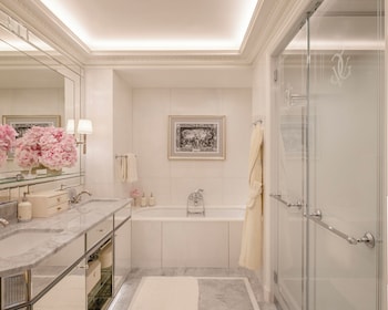 Executive Suite (King Bed)