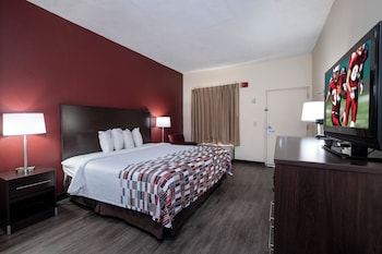Deluxe Room, 1 King Bed, Accessible, Non Smoking