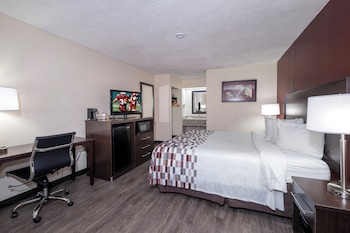 Deluxe Room, 1 King Bed, Smoking