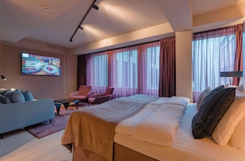 Room (Grande King Sauna)
