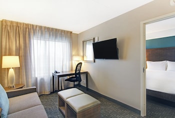 Suite, 1 Bedroom, Kitchen