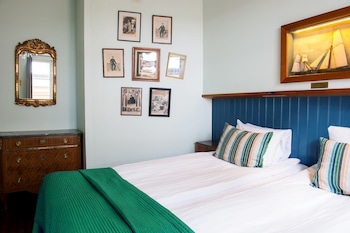 Captains Double Room