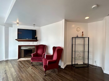 Penthouse, 1 King Bed, Non Smoking, City View