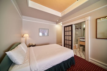 Deluxe Room, 2 Queen Beds, Non Smoking