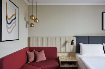 Premium Room, 1 King Bed (Alster View)