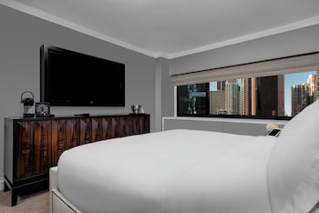 Premium Room, 1 King Bed (Manhattan Floor)