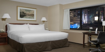 Standard Room, 1 King Bed, Accessible Bathtub (Mobility)